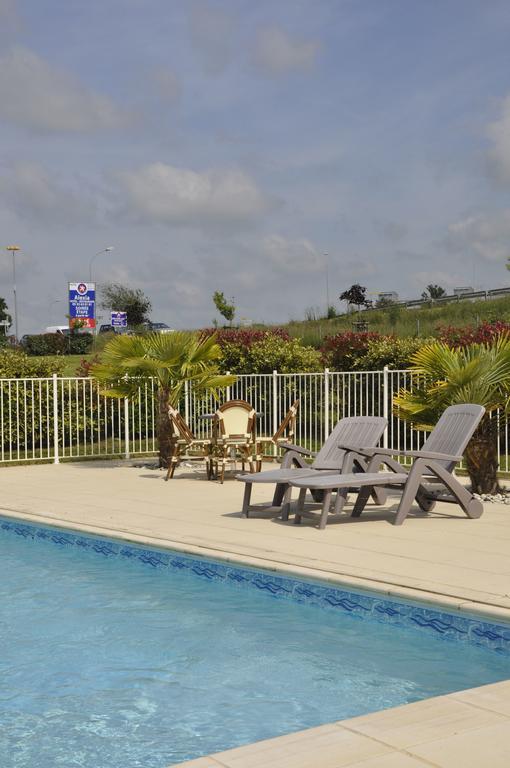 Brit Hotel Confort Alexia - La Souterraine Exterior foto